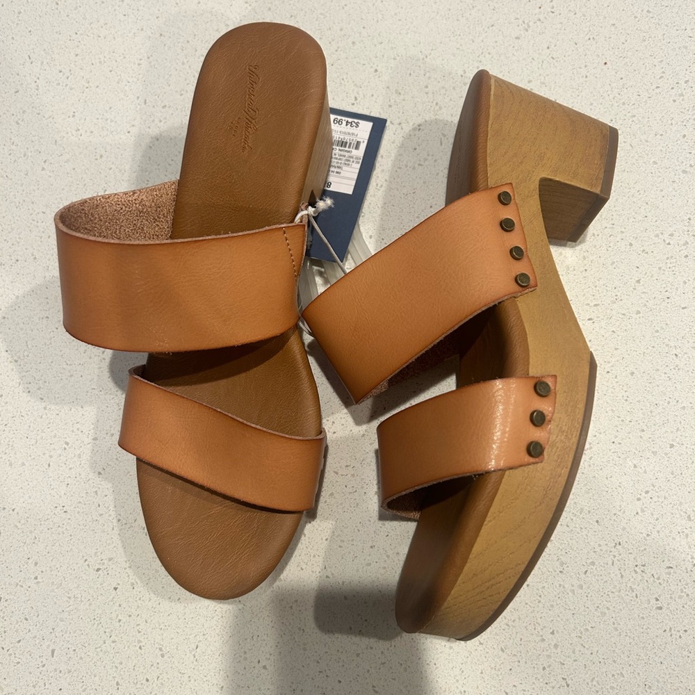 Universal Thread Brown Mules